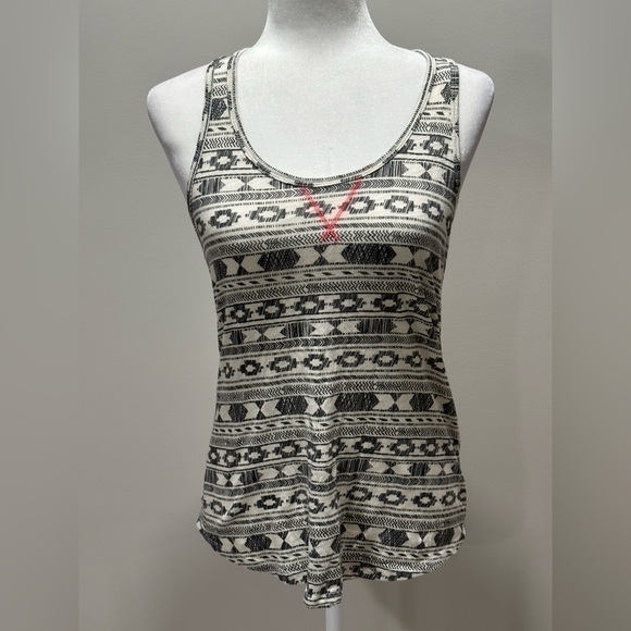 Mossimo Women’s Aztec Pattern Tank Top Size Xs - Picture 1 of 5